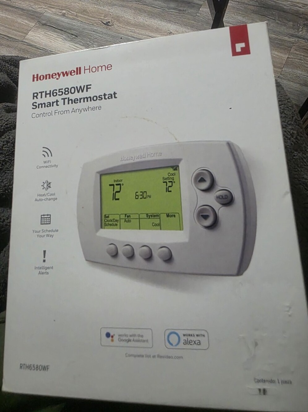 RTH6580WF White Smart Thermostat